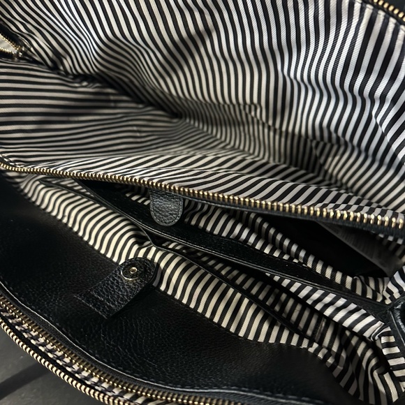 Kate Spade black leather purse - Picture 4 of 7